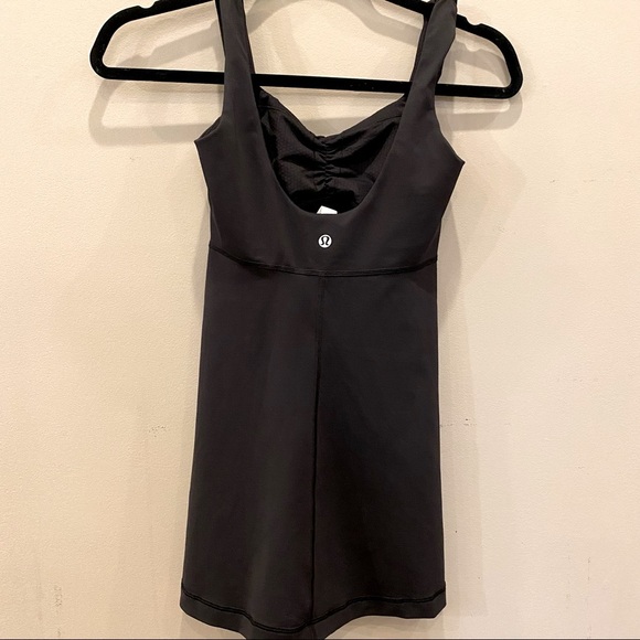 Lululemon size 2 Nylon Lycra Black rouged Tank Top - Picture 2 of 5